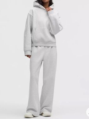 Lululemon Women's Steady State
SuperLoft Hoodie Wider Cuff. Color Heathered Core